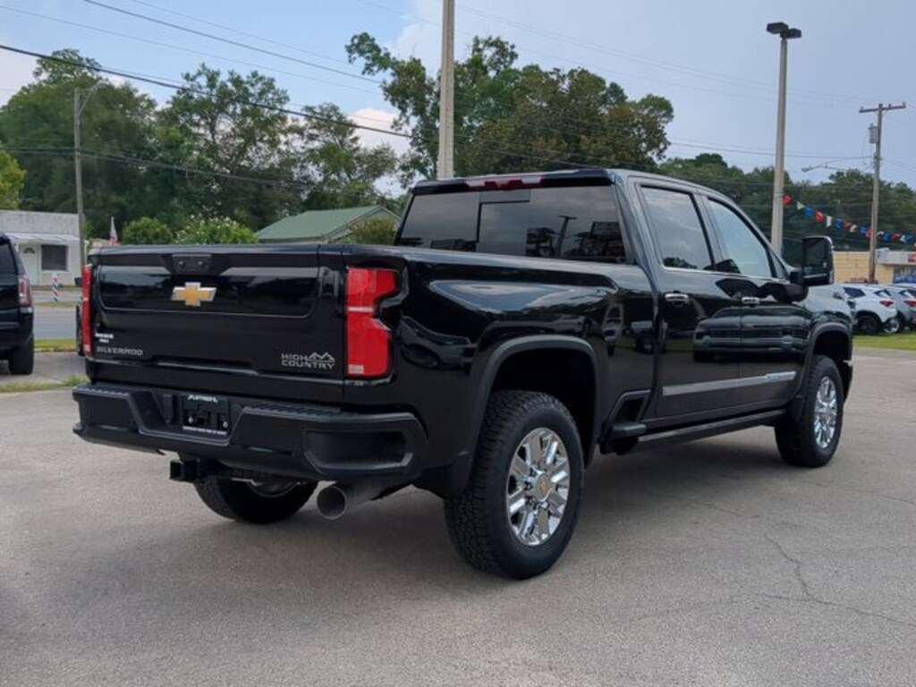 Used 2024 Chevrolet Silverado 2500HD High Country Crew Cab Pickup
