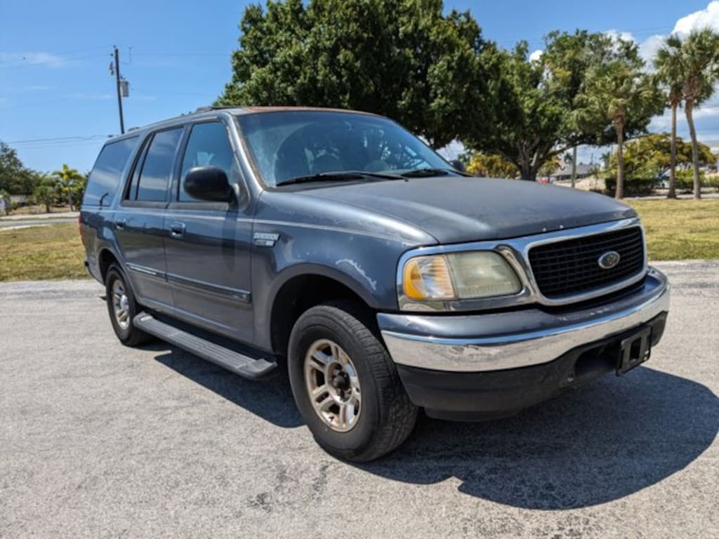 Used 2001 Ford Expedition XLT Sport Utility