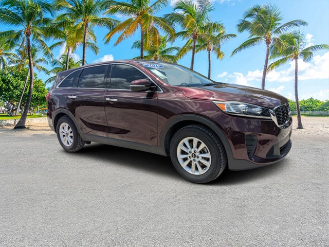 2019 Kia Sorento LX AT's photo