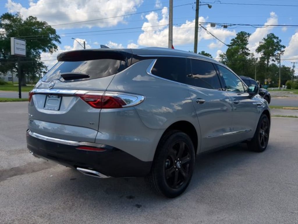 Used 2024 Buick Enclave Essence Sport Utility
