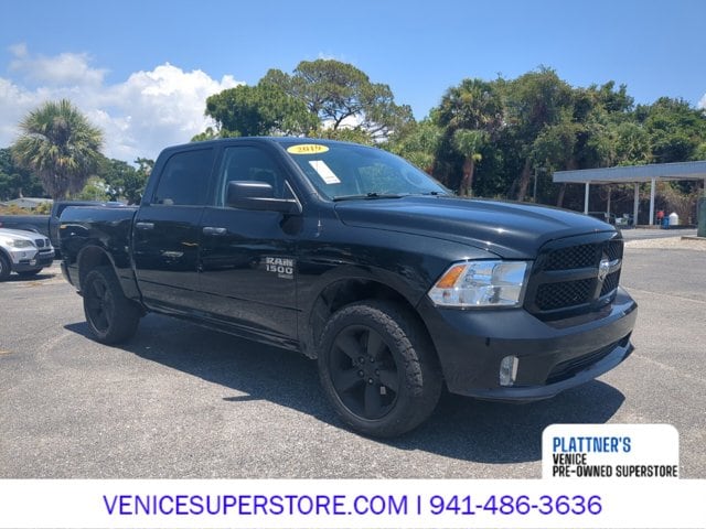 2019 RAM 1500 Classic Express 4x4 Crew Cab 5'7's photo