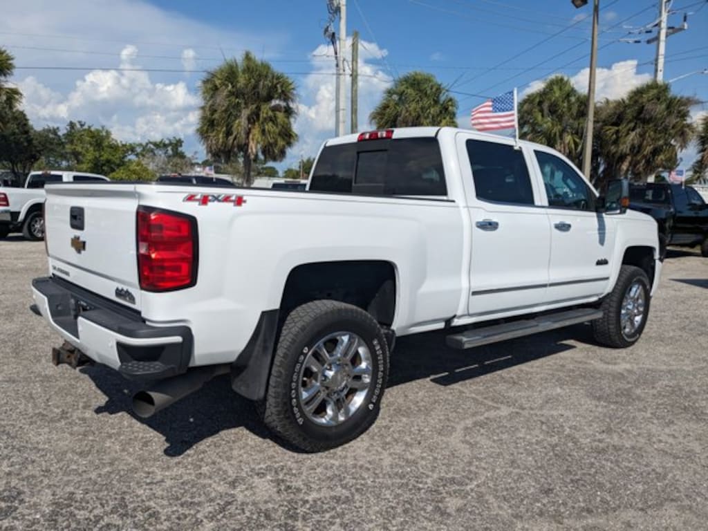 Used 2015 Chevrolet Silverado 2500HD Built After Aug 14 High Country Crew Cab Pickup