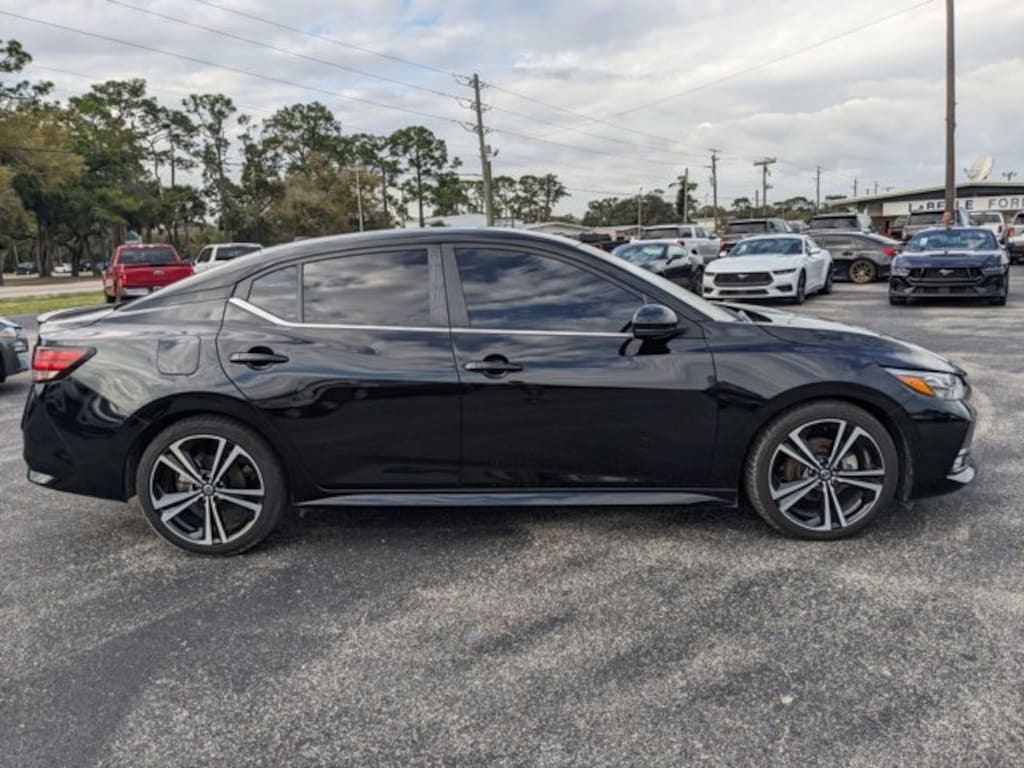 Used 2021 Nissan Sentra SR Car