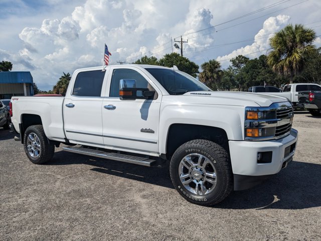 Used 2015 Chevrolet Silverado 2500HD Built After Aug 14 High Country Crew Cab Pickup