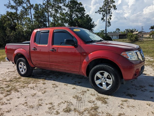 Used 2013 Nissan Frontier SV Crew Cab Pickup