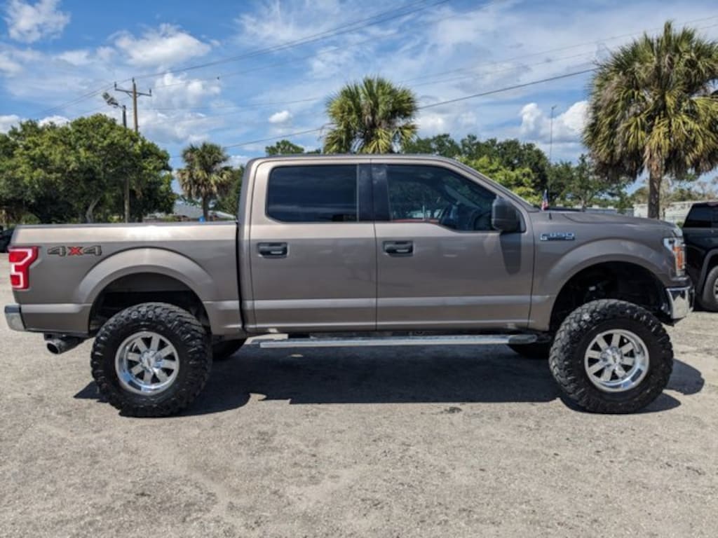 Used 2018 Ford F-150 XLT Crew Cab Pickup