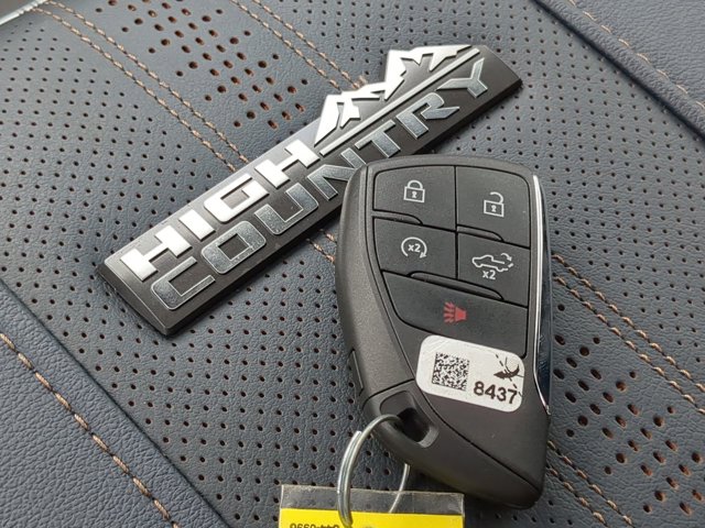 2024 Chevrolet Silverado 2500HD High Country - Photo 30