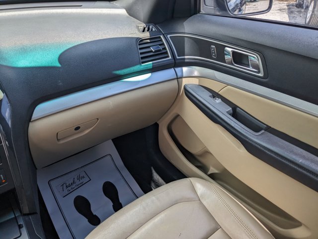 2016 Ford Explorer XLT - Photo 14