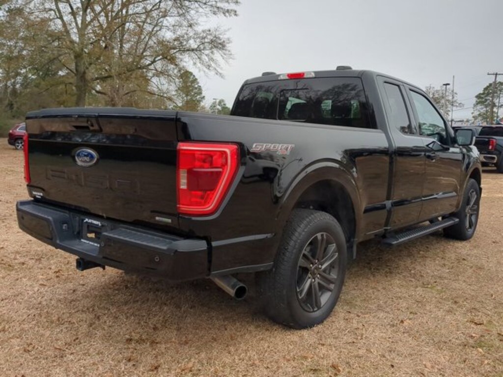Used 2021 Ford F-150 XLT Extended Cab Pickup