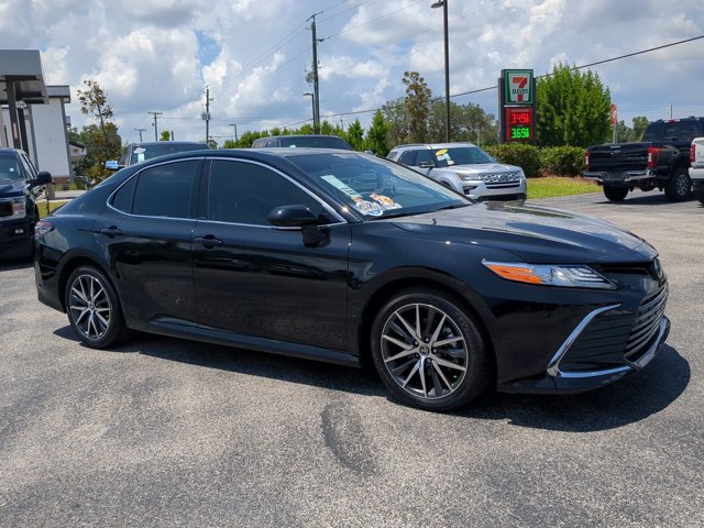 Used 2022 Toyota Camry XLE with VIN 4T1F31AK6NU584276 for sale in Labelle, FL