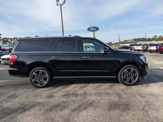 2021 Ford Expedition MAX Limited photo 3