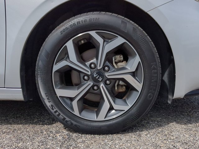 2021 Kia Forte LXS - Photo 10