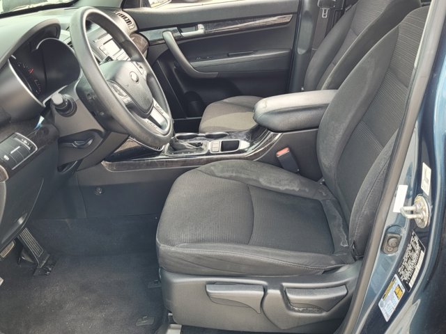 2014 Kia Sorento LX photo 3