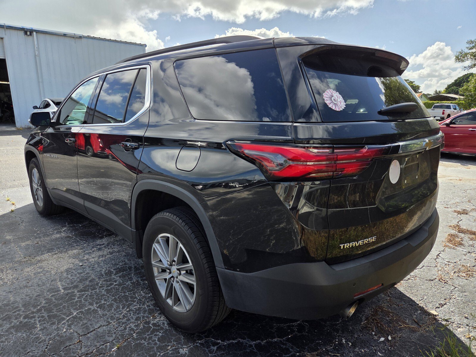Used 2023 Chevrolet Traverse LT Cloth w/1LT SUV