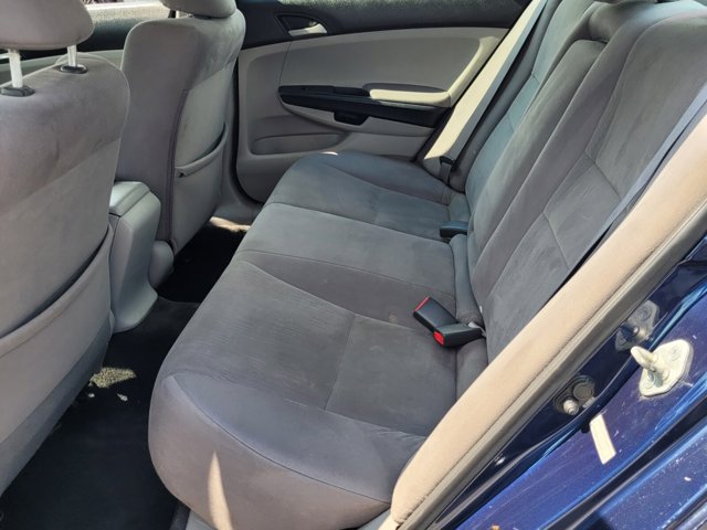 2011 Honda Accord LX-P photo 4