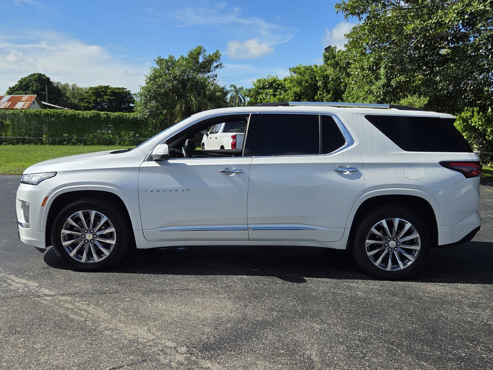 Used 2022 Chevrolet Traverse Premier SUV