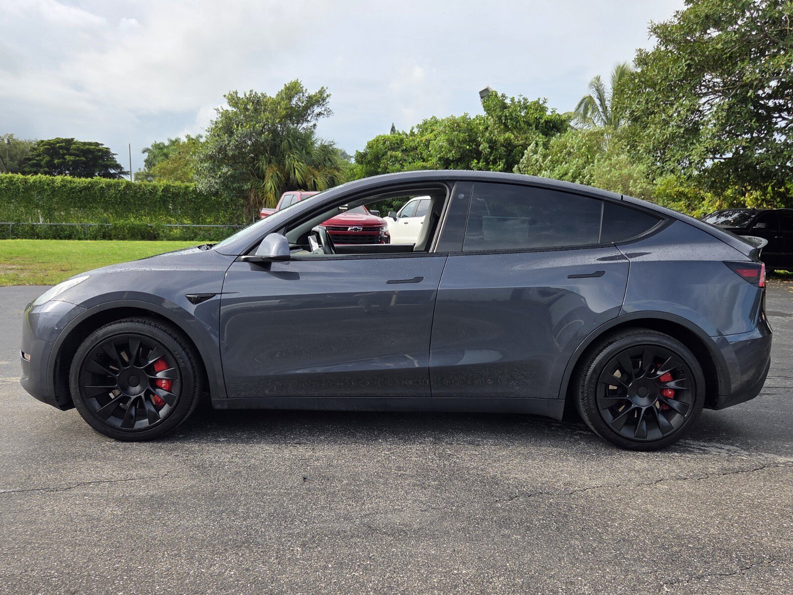 Used 2022 Tesla Model Y Long Range SUV