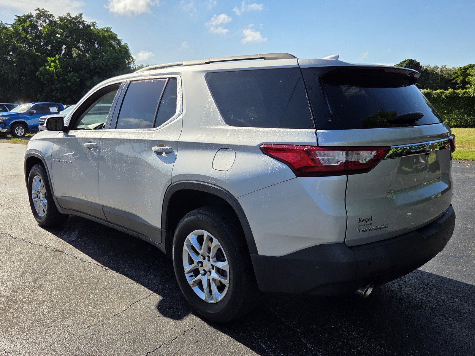 Used 2021 Chevrolet Traverse LT Cloth w/1LT SUV