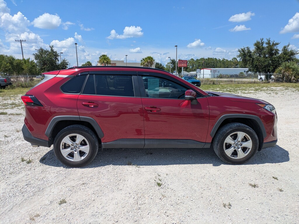 Used 2020 Toyota RAV4 XLE XLE FWD