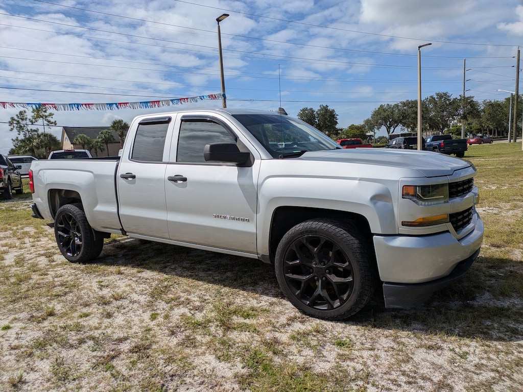 Used 2017 Chevrolet Silverado 1500 Custom 2WD Double Cab 143.5 Custom