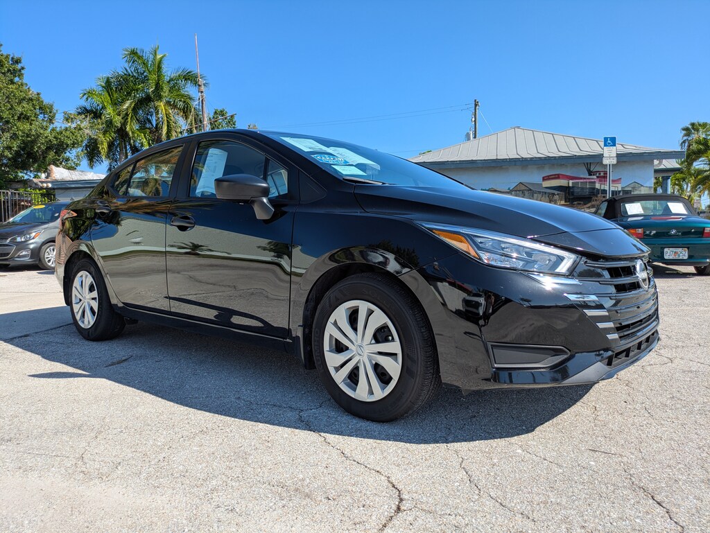 Used 2025 Nissan Versa S S CVT