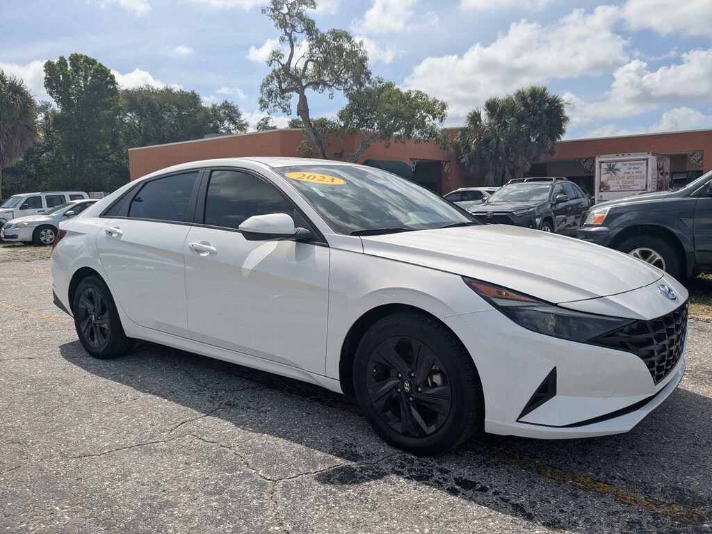 Used 2023 Hyundai Elantra SEL SEL IVT
