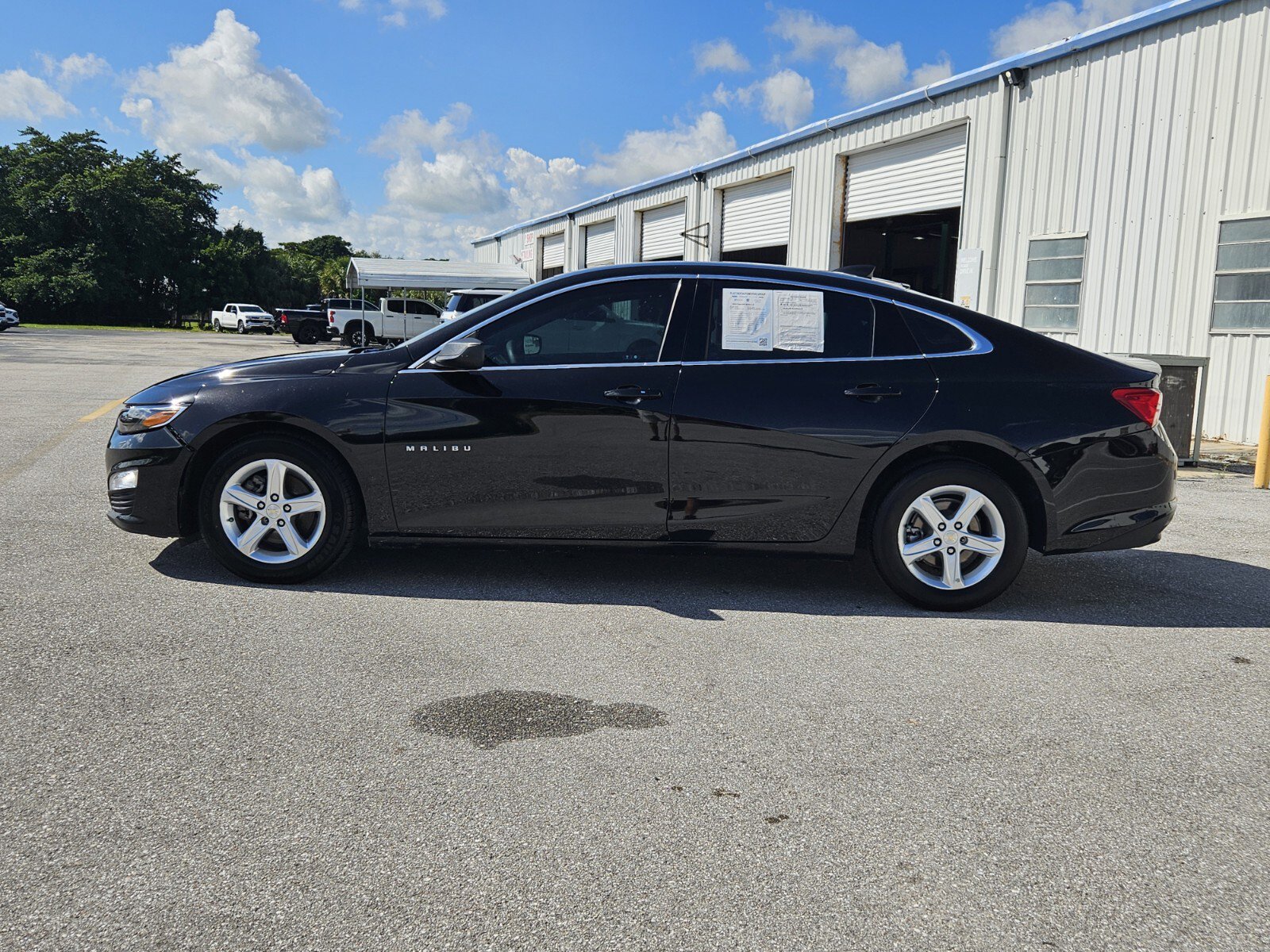 2023 Chevrolet Malibu LS photo 2