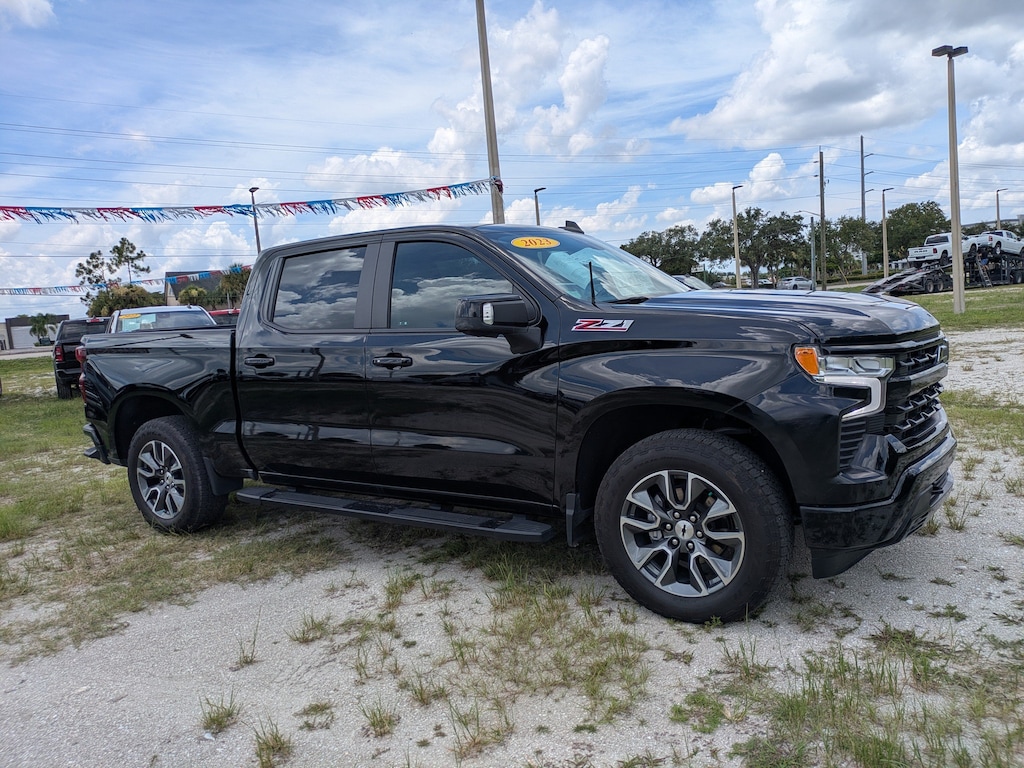 Used 2023 Chevrolet Silverado 1500 RST 4WD Crew Cab 147 RST