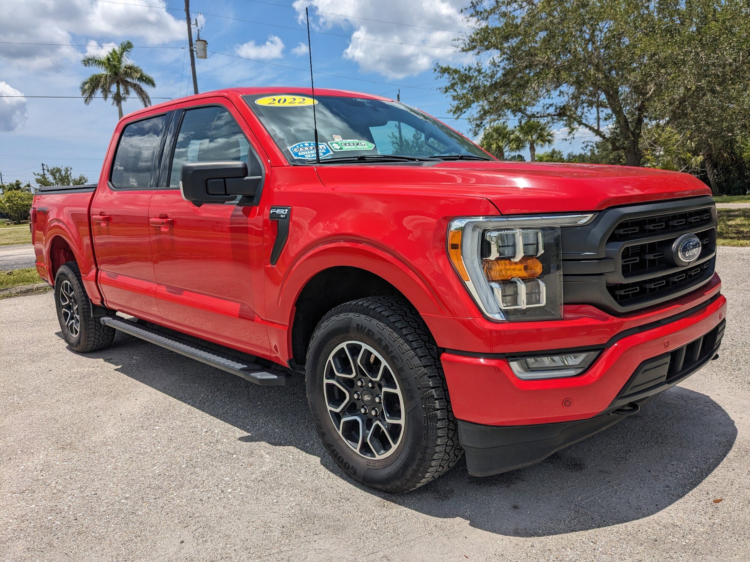 2022 Ford F-150 XLT photo 2