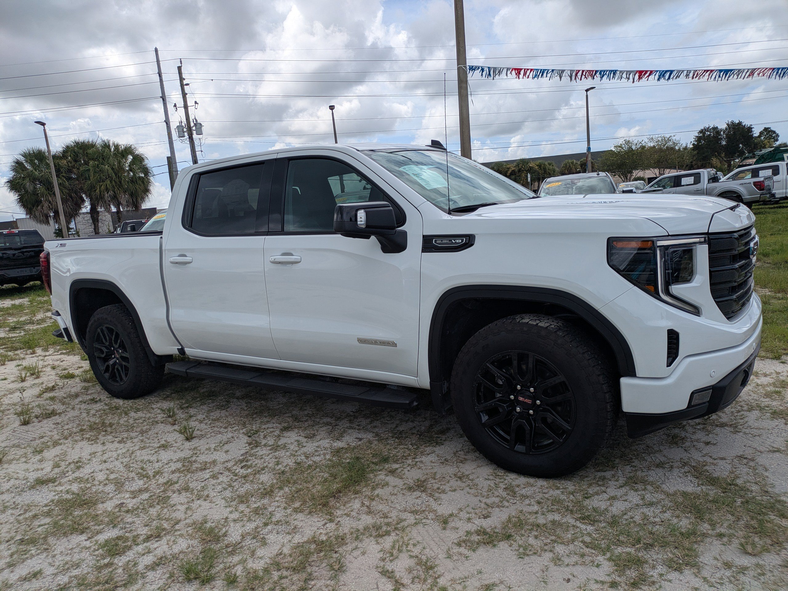 Used 2026 GMC Sierra 1500 Elevation 4WD Crew Cab 147 Elevation w/3SB