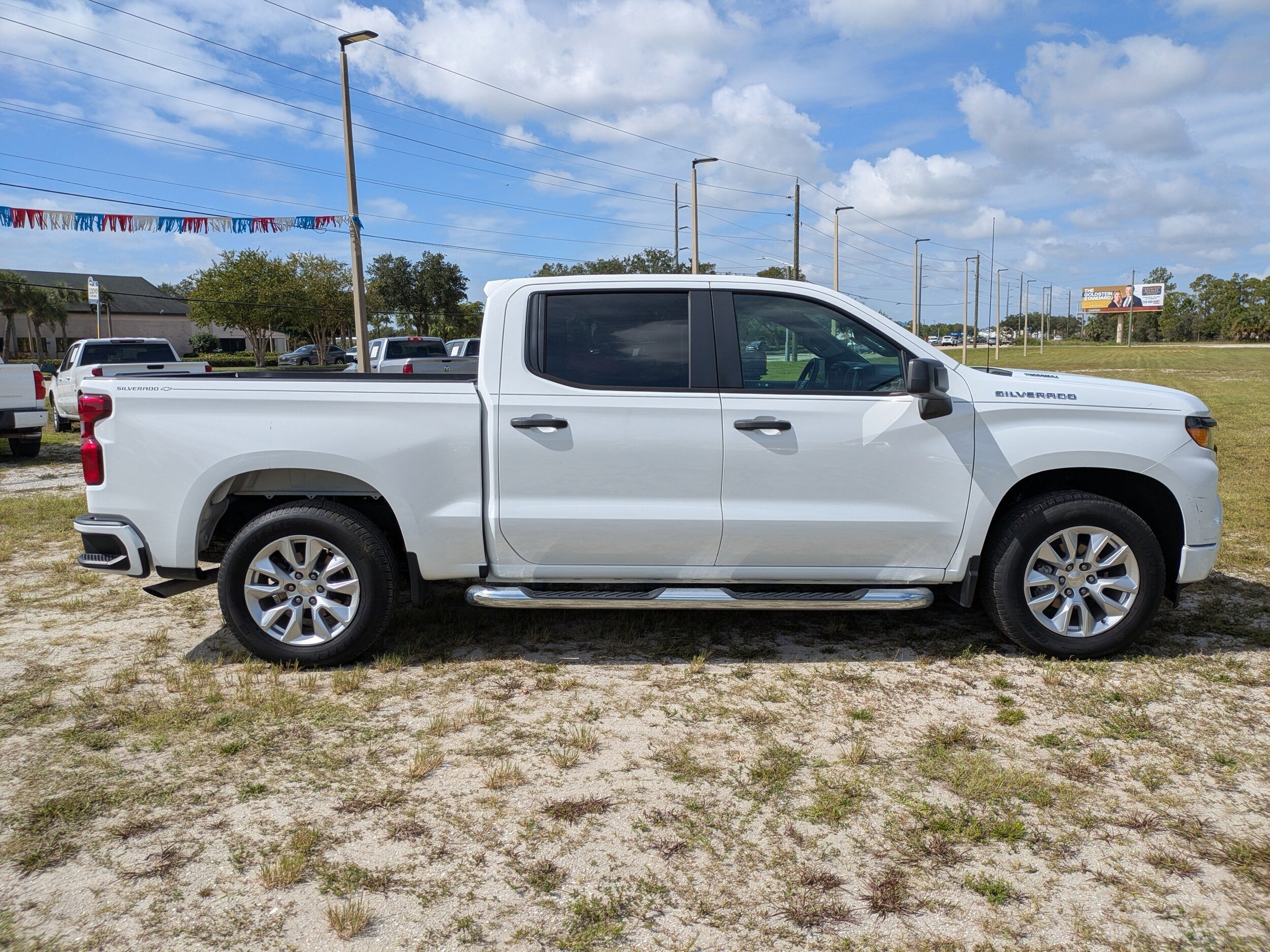 2024 Chevrolet Silverado 1500 Custom photo 3