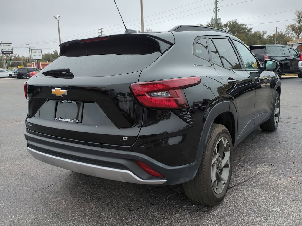 Used 2025 Chevrolet Trax LT FWD LT