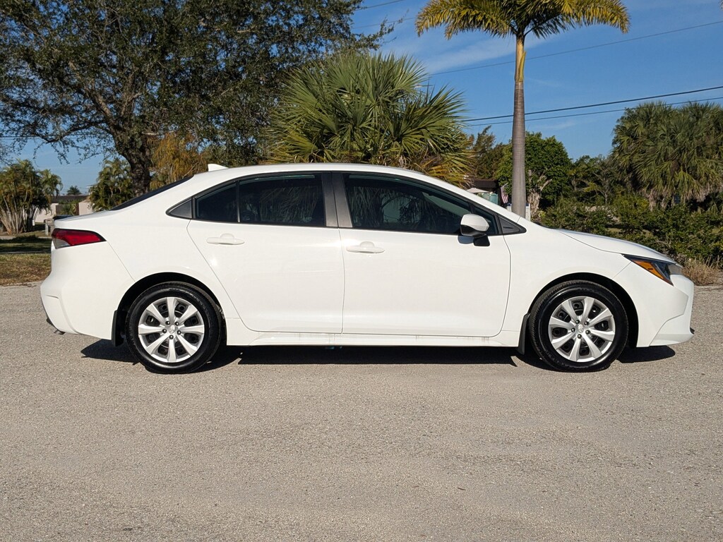 Used 2025 Toyota Corolla LE LE CVT
