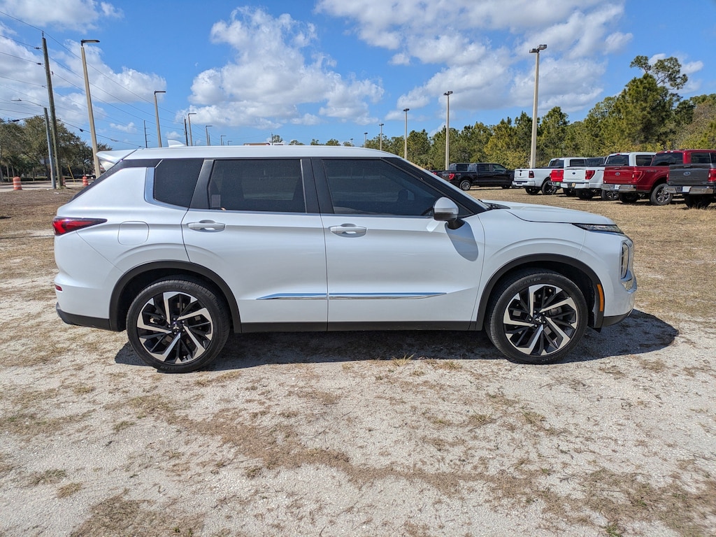 Used 2022 Mitsubishi Outlander ES ES FWD