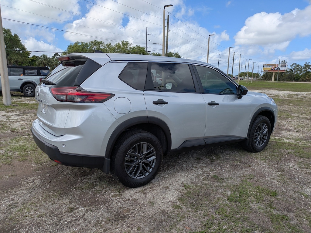 Used 2025 Nissan Rogue S FWD S