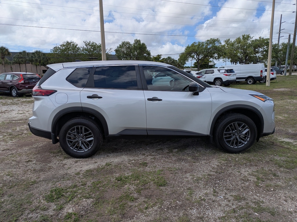 Used 2025 Nissan Rogue S FWD S