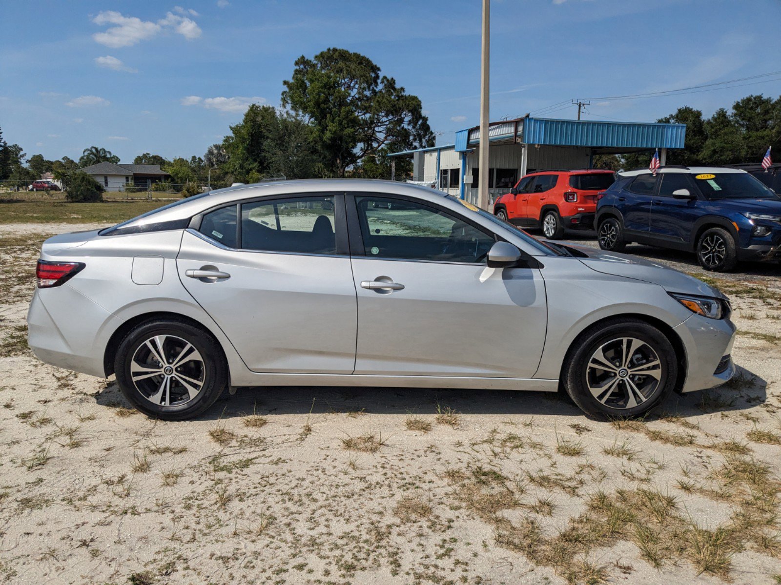 2023 Nissan Sentra SV photo 3
