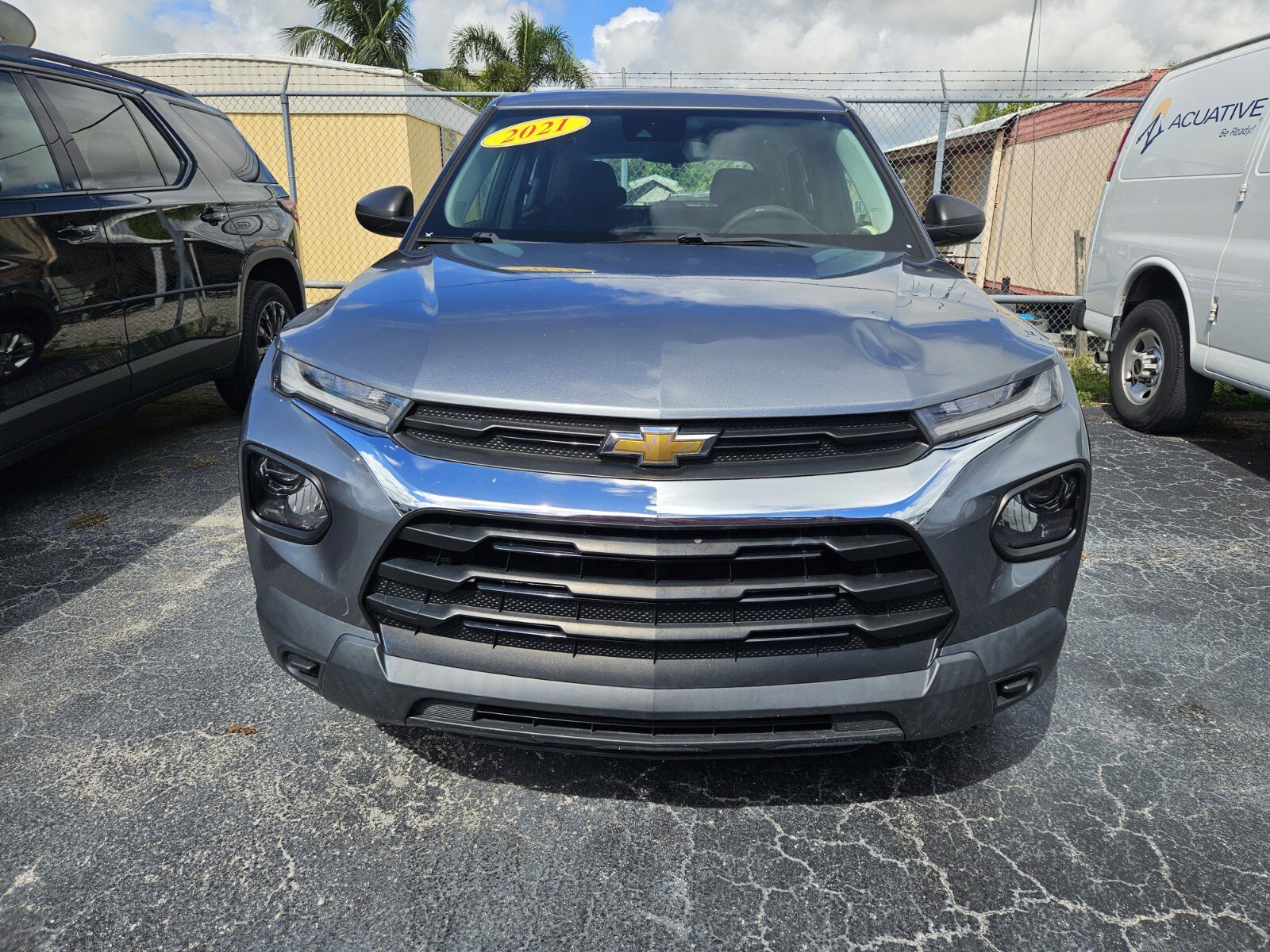 2021 Chevrolet Trailblazer LS photo 3