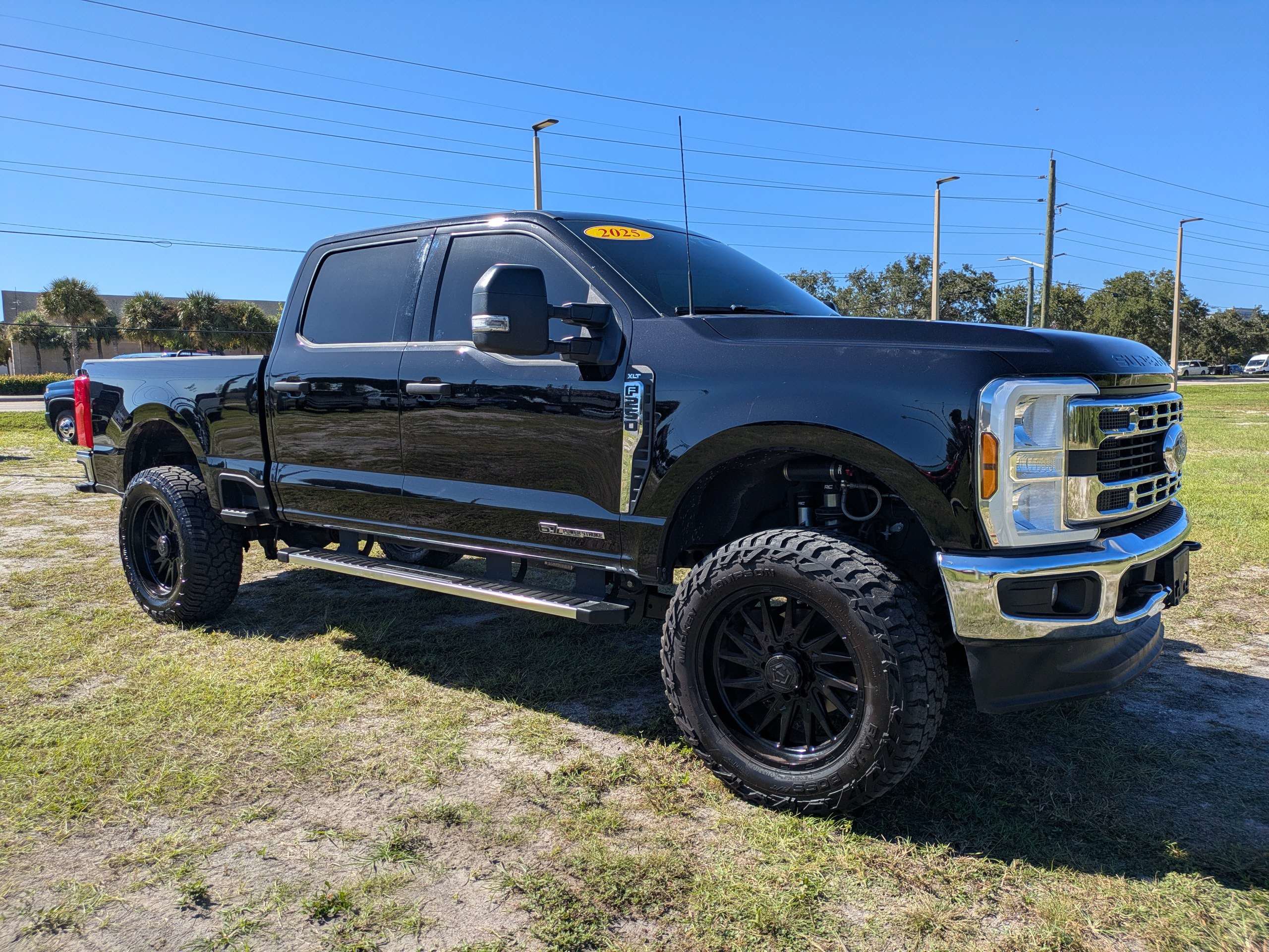 Used 2025 Ford Super Duty F-250 SRW XLT XLT 4WD Crew Cab 6.75 Box