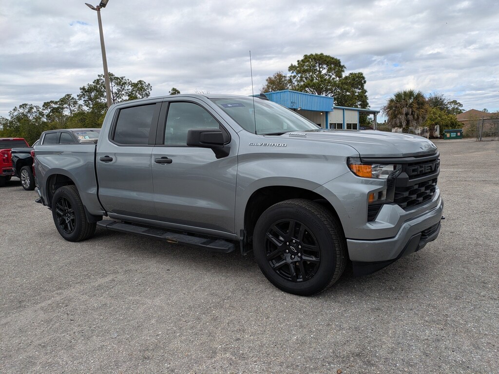 Used 2025 Chevrolet Silverado 1500 Custom 2WD Crew Cab 147 Custom
