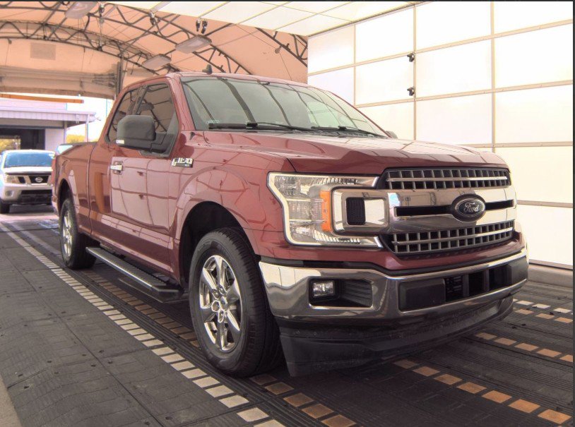 2019 Ford F-150 XLT photo 2