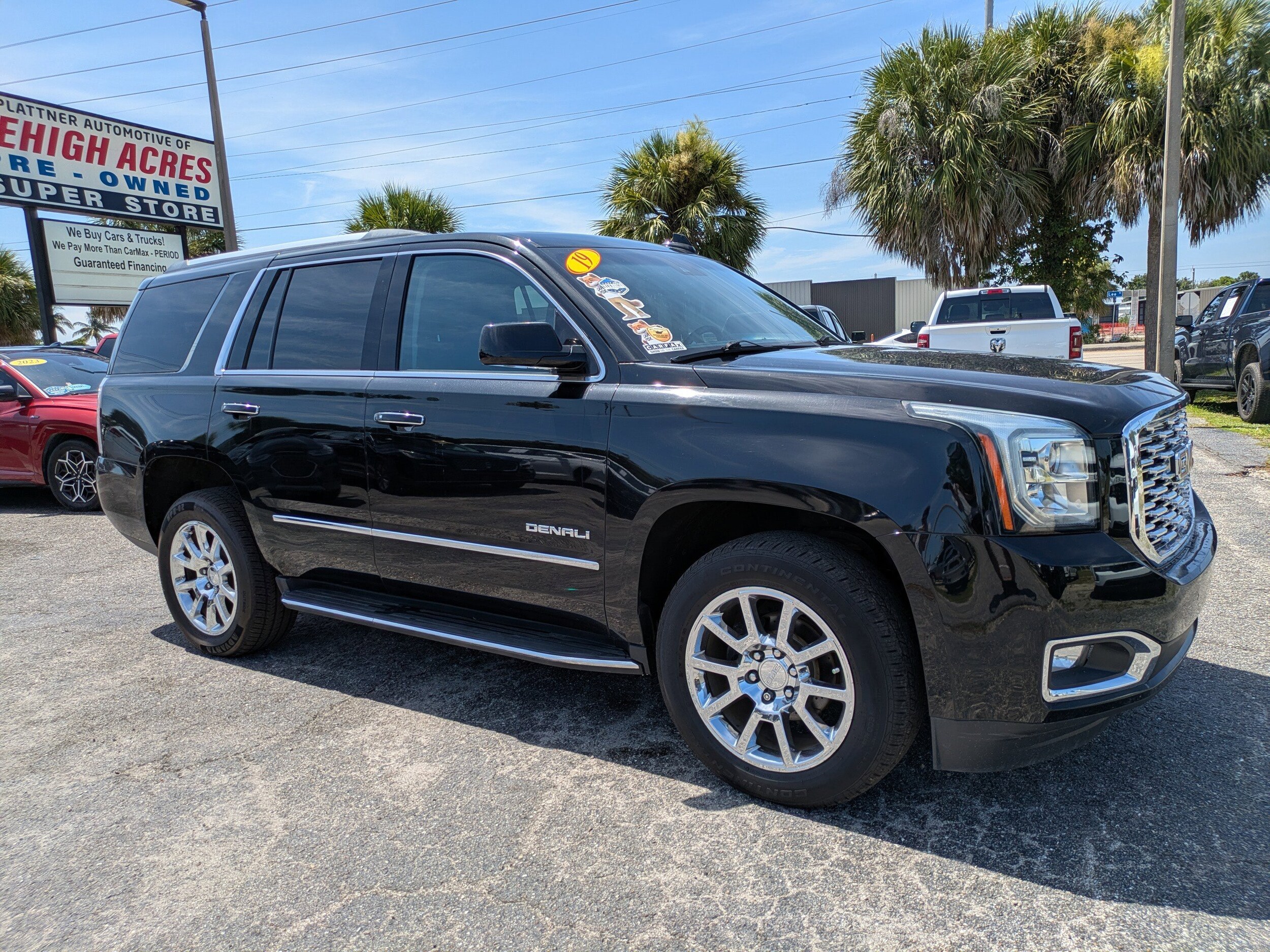 2019 Gmc Yukon Denali photo 2