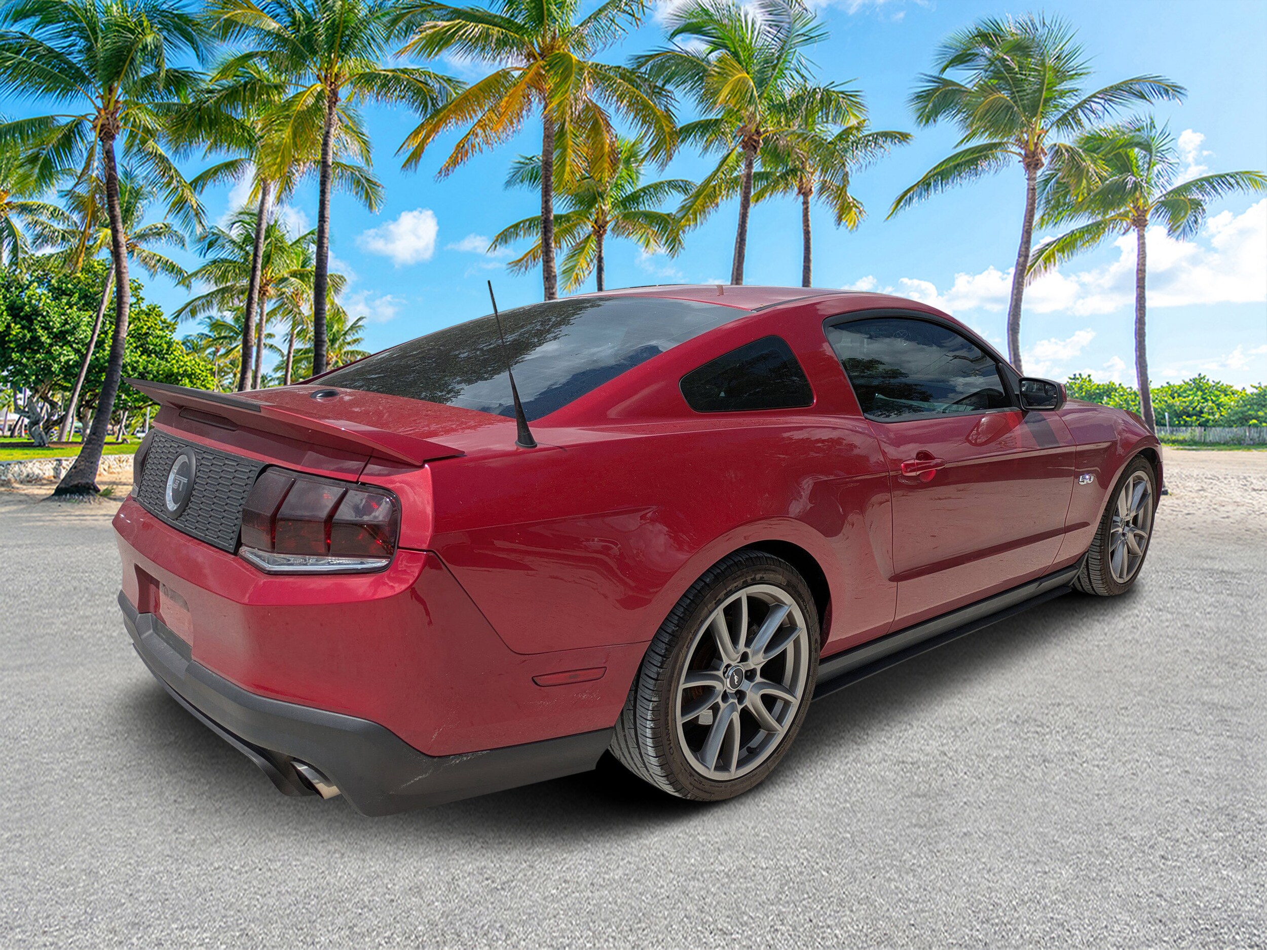 2012 Ford Mustang GT Premium photo 3