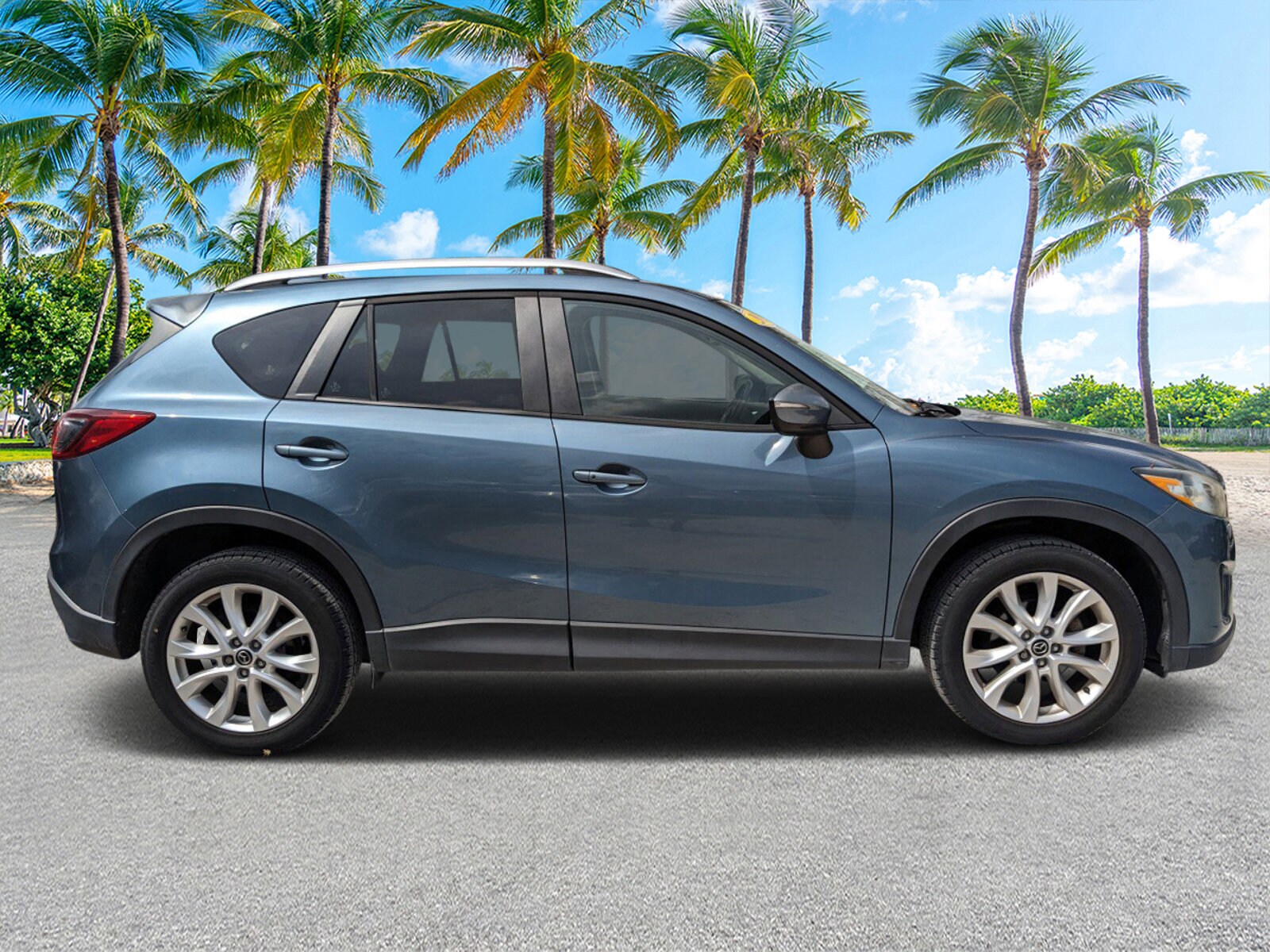 2015 Mazda CX-5 Grand Touring photo 2