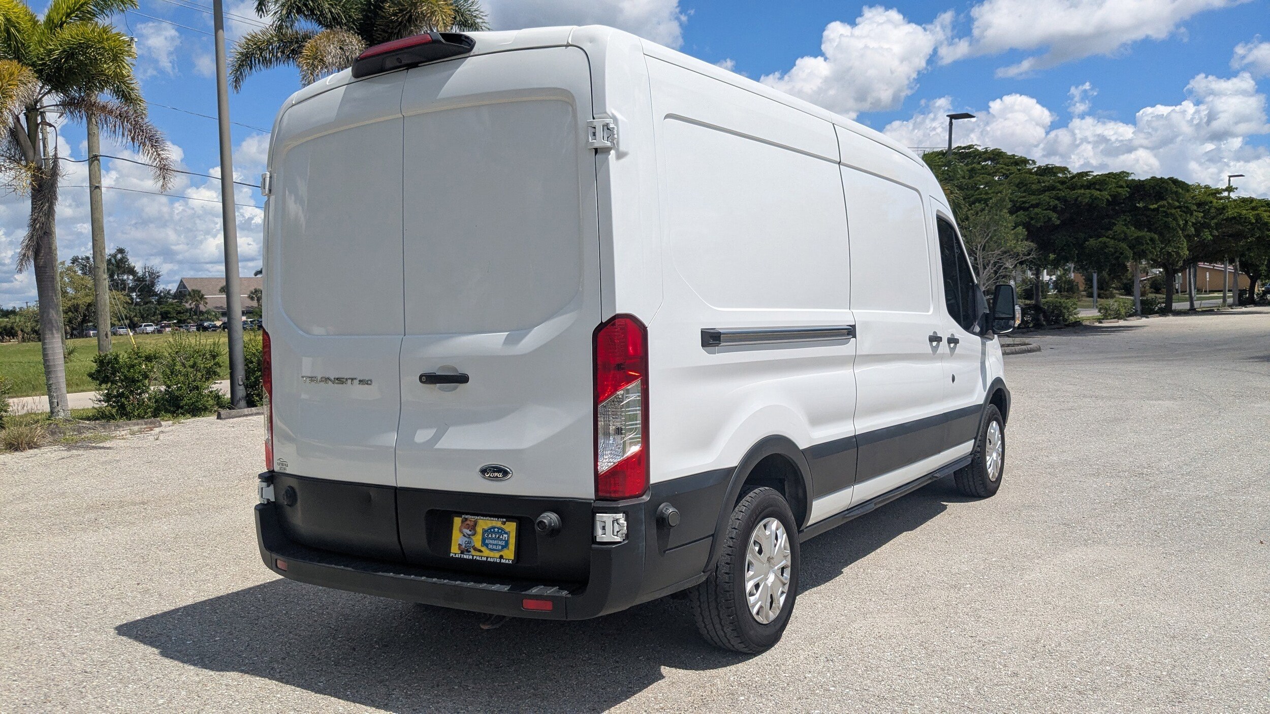 2019 Ford Transit Van photo 2