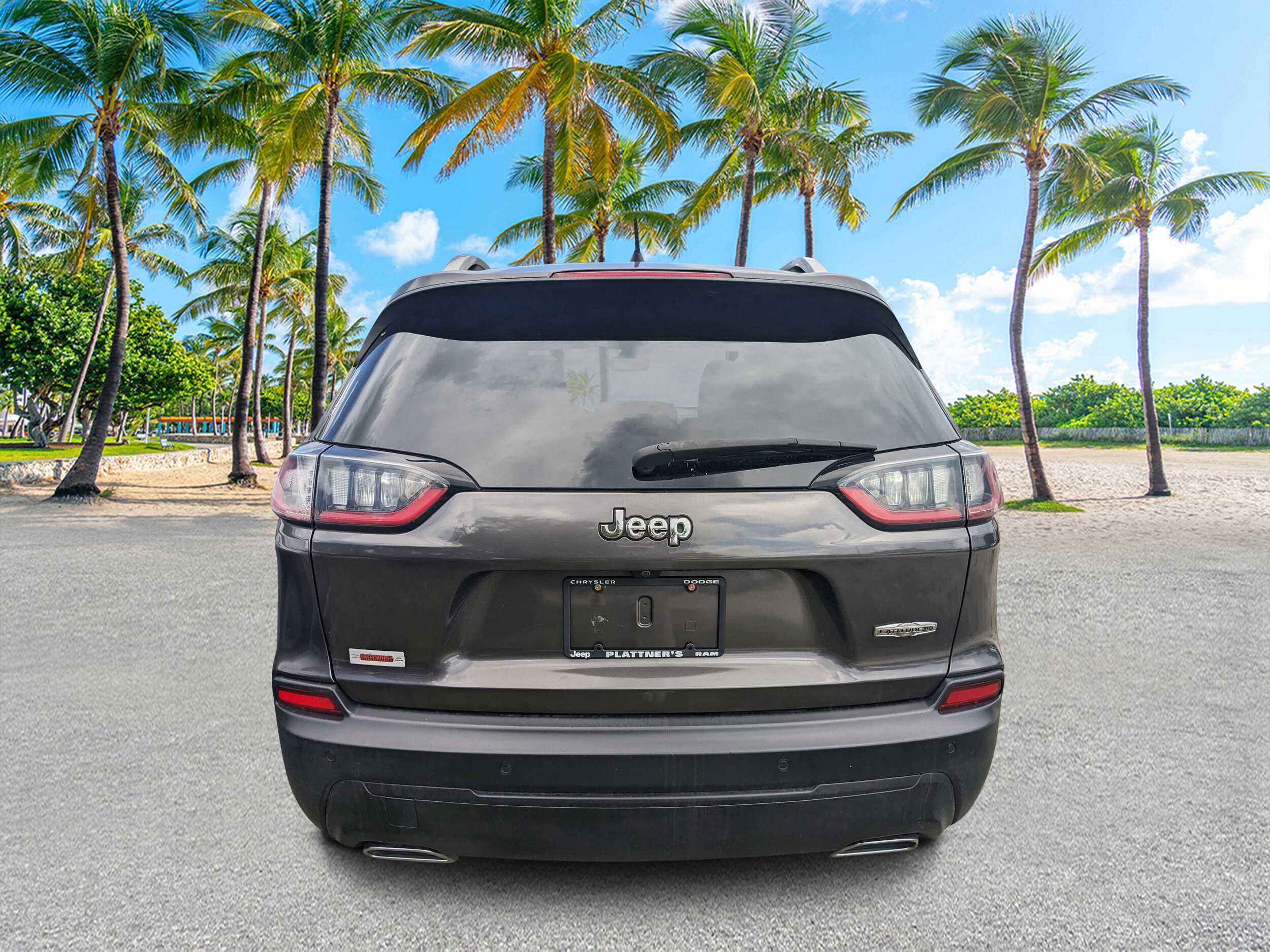 2021 Jeep Cherokee Latitude Lux photo 3
