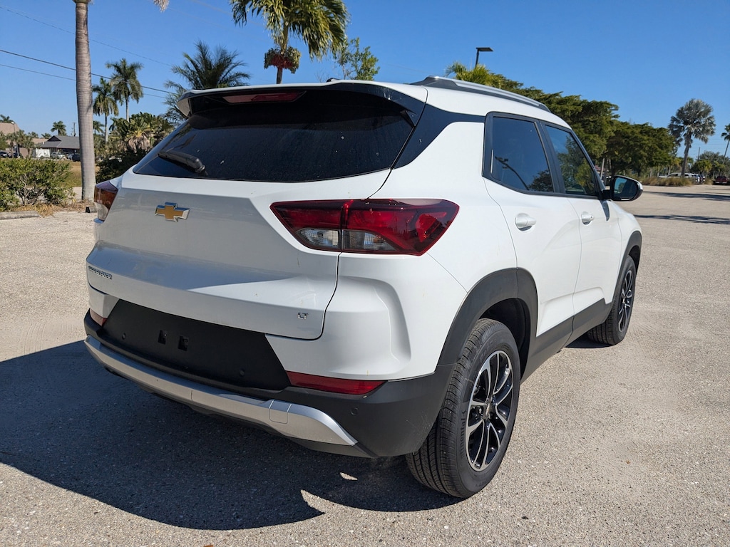 Used 2024 Chevrolet Trailblazer LT FWD LT