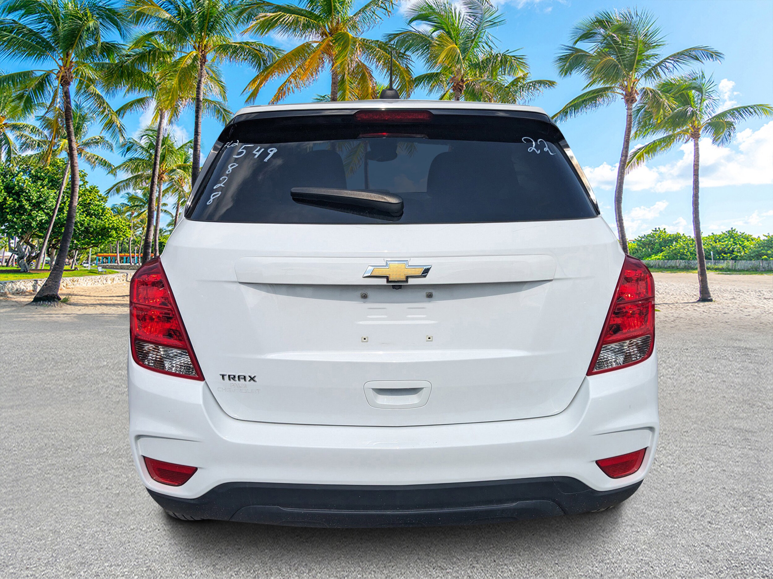 2022 Chevrolet Trax LS photo 4