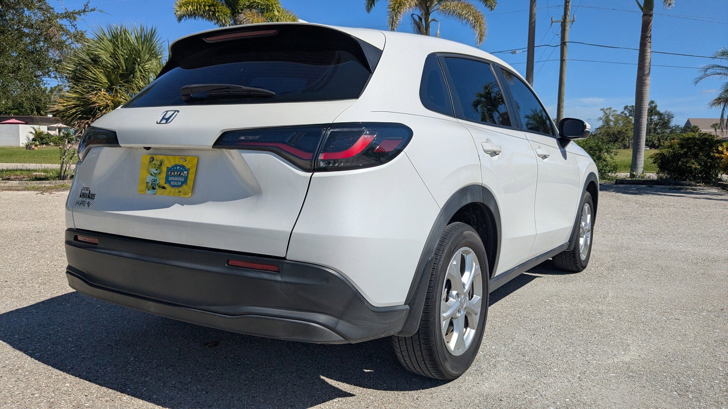 2023 Honda HR-V LX 2WD photo 3