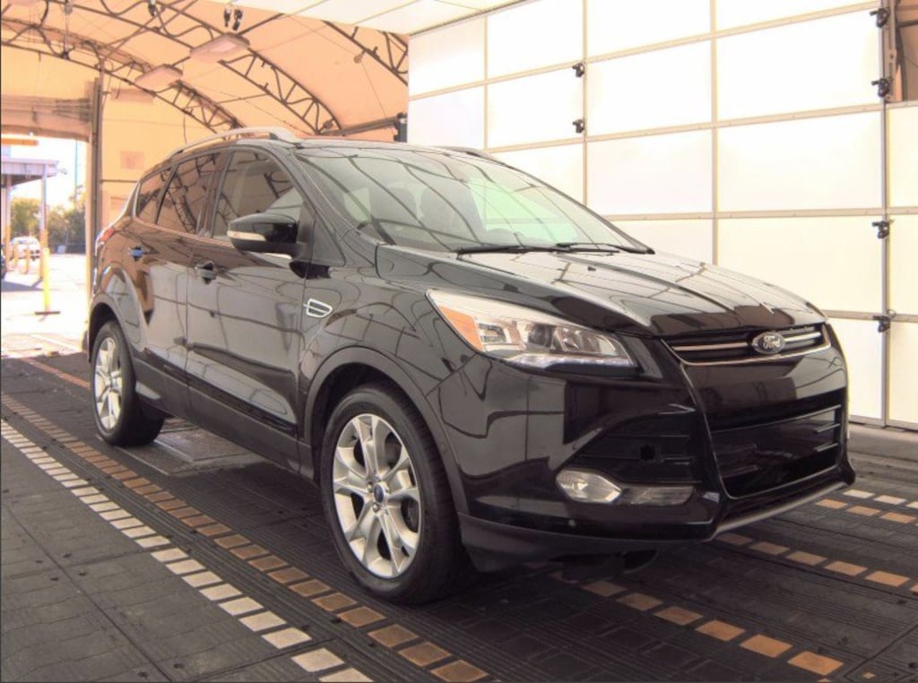Used 2016 Ford Escape Titanium FWD  Titanium